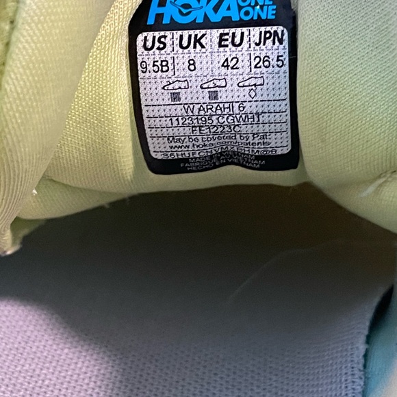 Hoka one one women’s arahi 6 running sneakers - Picture 8 of 10